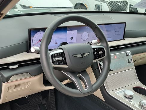 Certified 2026 Genesis GV80 2.5T Advanced AWD/4WD image 9