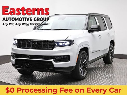 Used 2025 Jeep Grand Wagoneer Series III w/ Rear Seat Video Group 1 AWD/4WD image 1