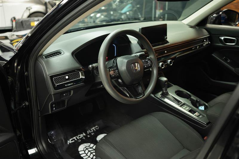 Used 2023 Honda Civic LX image 9