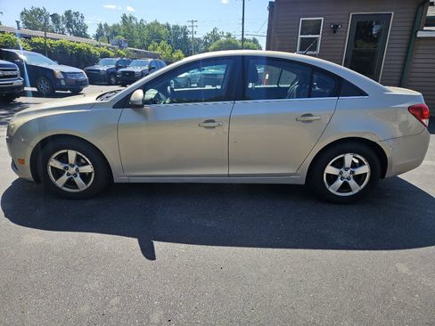 Used 2012 Chevrolet Cruze LT FWD image 5