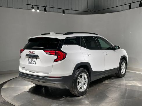 Used 2020 GMC Terrain SLE w/ Driver Convenience Package FWD image 11
