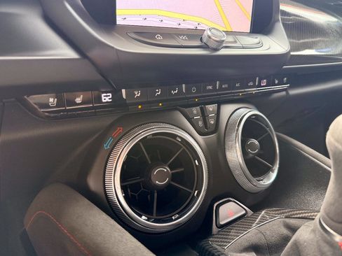 Used 2018 Chevrolet Camaro ZL1 RWD image 30