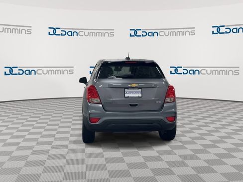 Used 2020 Chevrolet Trax LS FWD image 7
