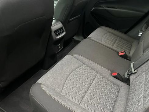 Used 2022 Chevrolet Equinox LT image 10