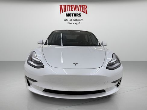 Used 2019 Tesla Model 3 Standard Range Plus image 6