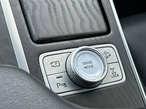 Used 2023 Genesis GV80 2.5T w/ Prestige Package AWD/4WD image 39