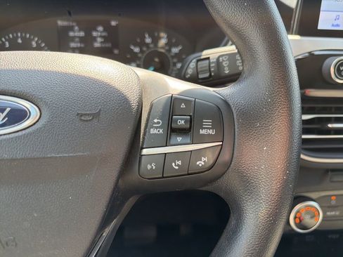 Used 2022 Ford Escape SE FWD image 27