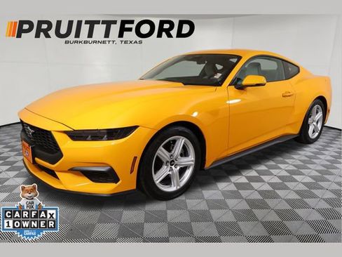 Used 2026 Ford Mustang Premium RWD image 1