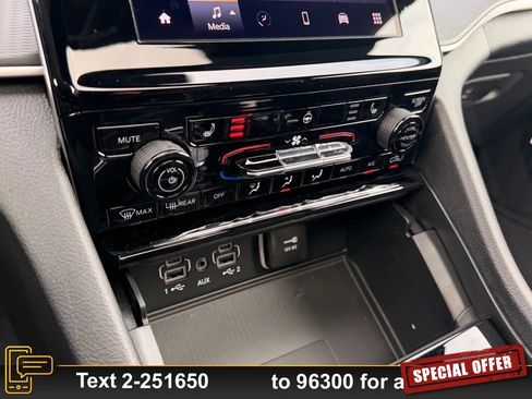 New 2025 Jeep Grand Cherokee Laredo X image 13