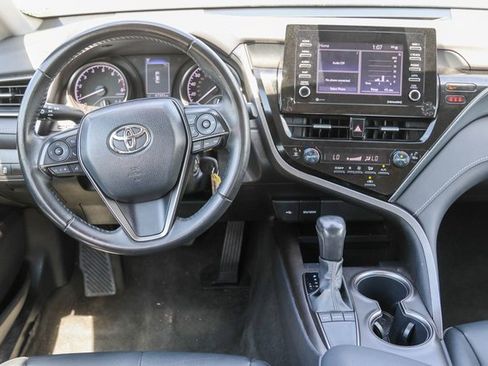 Used 2023 Toyota Camry SE image 16