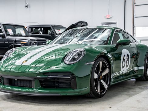 Used 2023 Porsche 911 Sport Classic RWD image 5