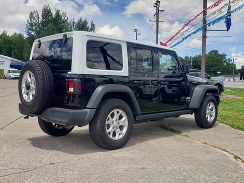 Used 2021 Jeep Wrangler Unlimited Sport AWD/4WD image 3