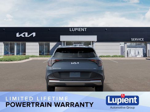 New 2026 Kia Sportage EX image 8