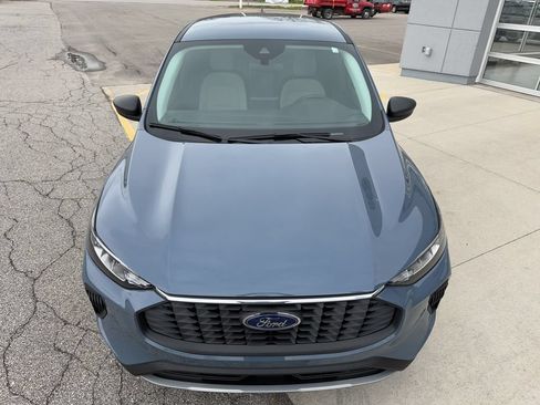 Used 2025 Ford Escape Active w/ Cold Weather Package FWD image 11