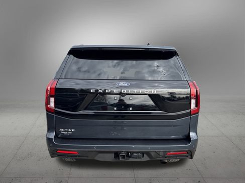 Used 2025 Ford Expedition Active image 8