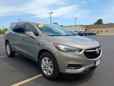 Used 2018 Buick Enclave Essence AWD/4WD image 8