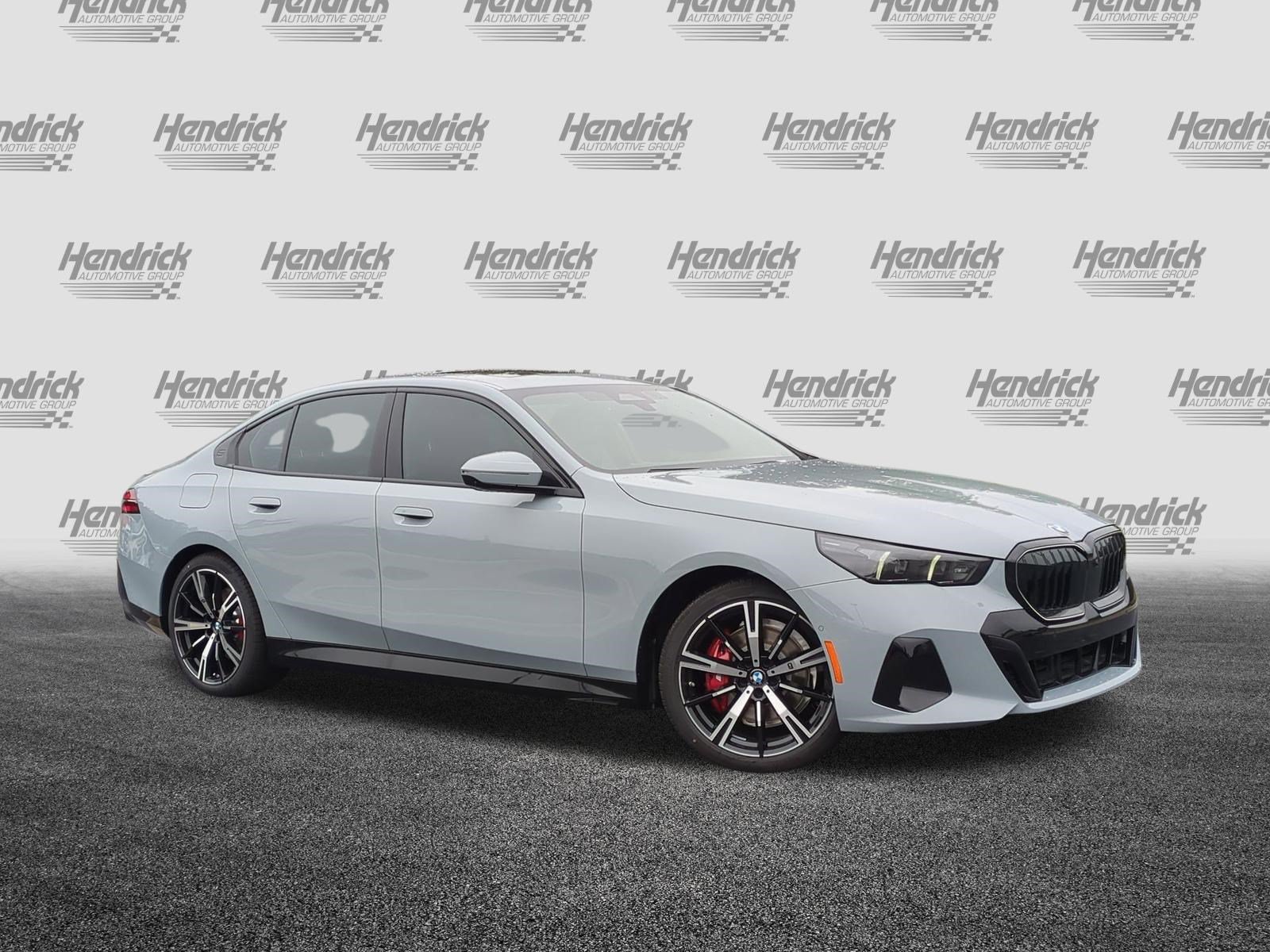 Used 2027 BMW 530i xDrive w/ M Sport Package AWD/4WD image 2