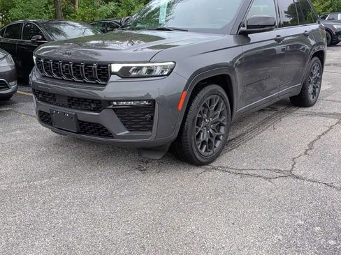 Used 2026 Jeep Grand Cherokee Summit w/ Obsidian Package AWD/4WD image 1
