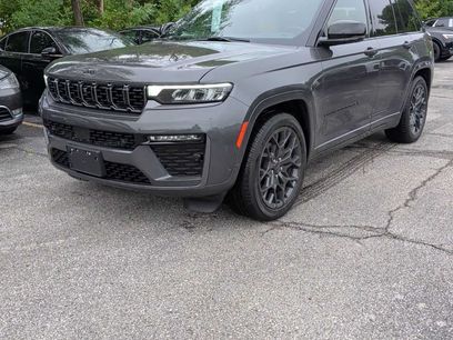 Used 2026 Jeep Grand Cherokee Summit w/ Obsidian Package