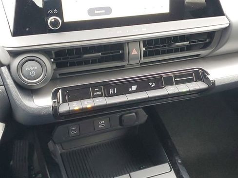 New 2026 Toyota Prius LE image 20