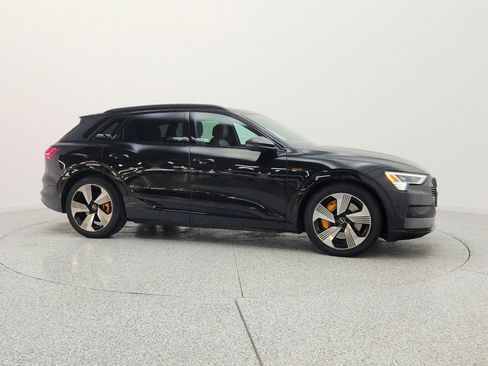 Used 2023 Audi e-tron Premium Plus AWD/4WD image 4