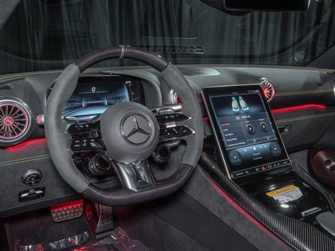 Certified 2025 Mercedes-Benz AMG GT 63 image 17