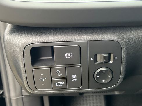 New 2025 Hyundai Ioniq 6 SE image 22