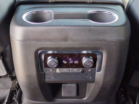 New 2026 GMC Yukon Elevation image 22