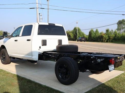 New 2025 RAM 3500 Tradesman AWD/4WD image 28