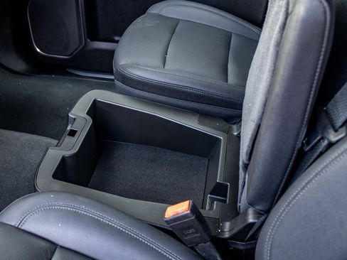 Used 2025 GMC Sierra 1500 SLT image 26