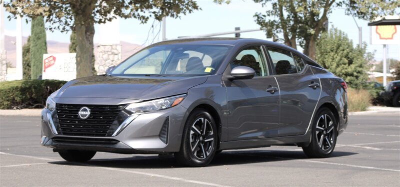 Used 2024 Nissan Sentra SV FWD image 3