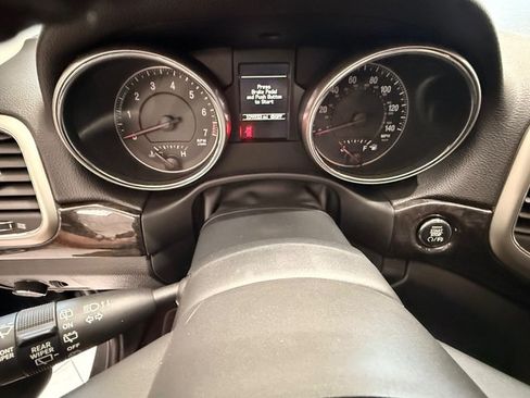 Used 2012 Jeep Grand Cherokee Laredo AWD/4WD image 22