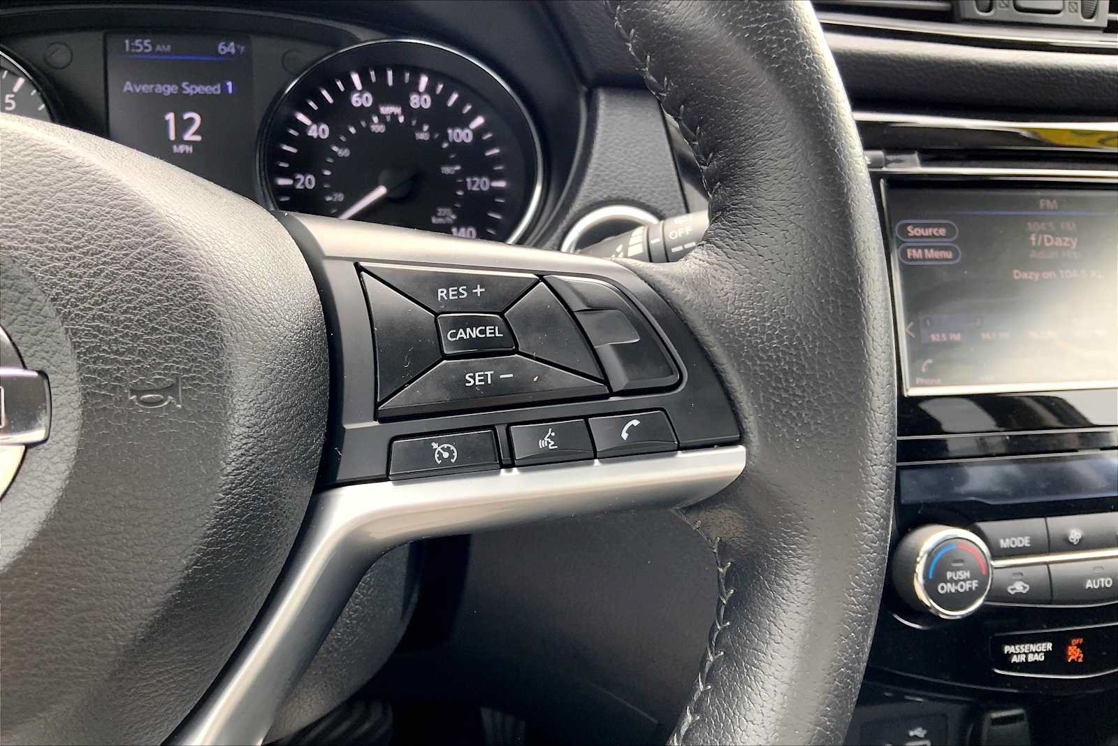 Used 2019 Nissan Rogue SV AWD/4WD image 23
