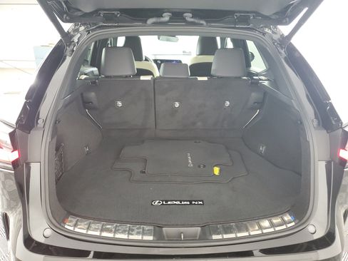 Used 2024 Lexus NX 250 FWD image 32