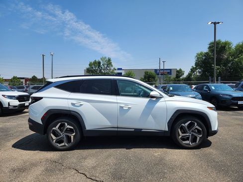 Used 2022 Hyundai Tucson Limited AWD/4WD image 4