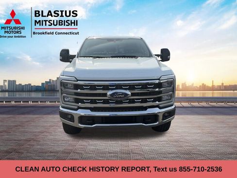 Used 2024 Ford F250 Lariat image 3