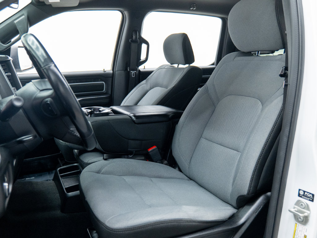 Used 2023 RAM 1500 Big Horn AWD/4WD image 30