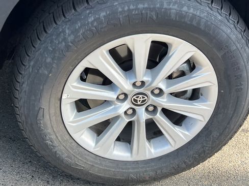 Certified 2025 Toyota Grand Highlander AWD image 15