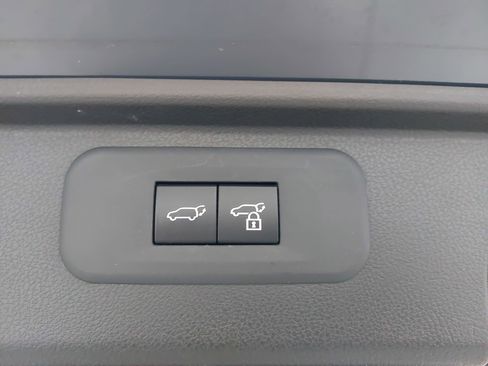 Used 2024 Toyota Grand Highlander AWD image 17