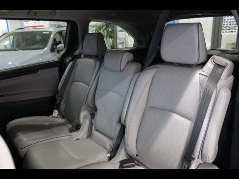 Certified 2024 Honda Odyssey Elite image 15