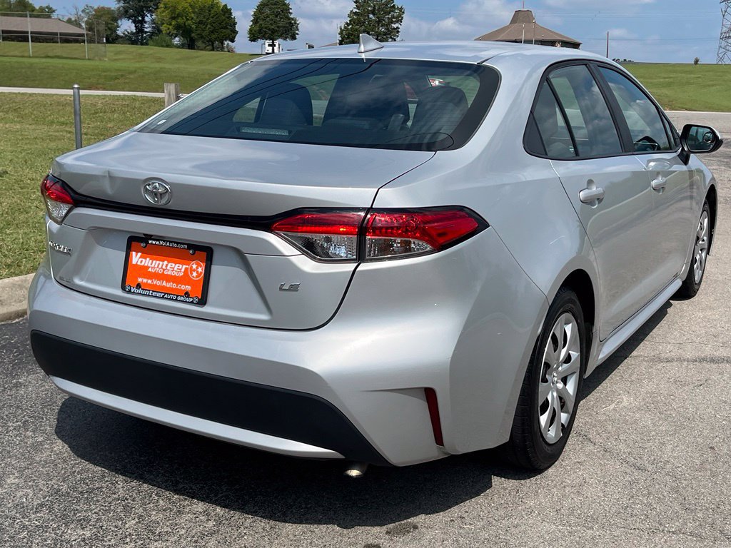 Used 2022 Toyota Corolla LE FWD image 12