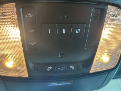 Used 2024 Dodge Durango GT image 34