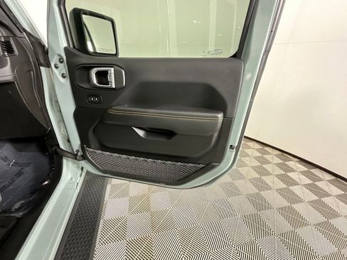 Used 2024 Jeep Wrangler Unlimited Sahara AWD/4WD image 24