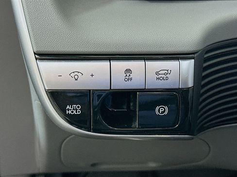 Used 2024 Hyundai Ioniq 5 SEL image 16