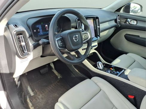 Certified 2026 Volvo XC40 B5 Ultra w/ Protection Package Premier AWD/4WD image 22