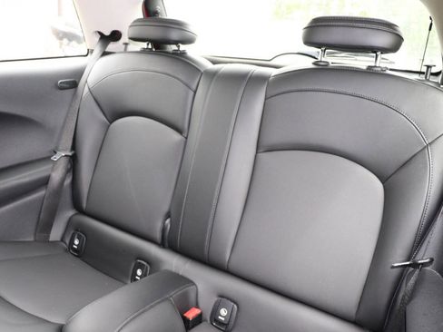 Used 2014 MINI Cooper 2-Door Hardtop FWD image 31