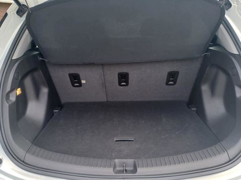 Used 2023 Chevrolet Bolt LT FWD image 15