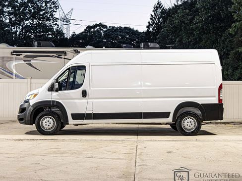 Used 2025 RAM ProMaster 2500 w/ Convenience Group FWD image 6