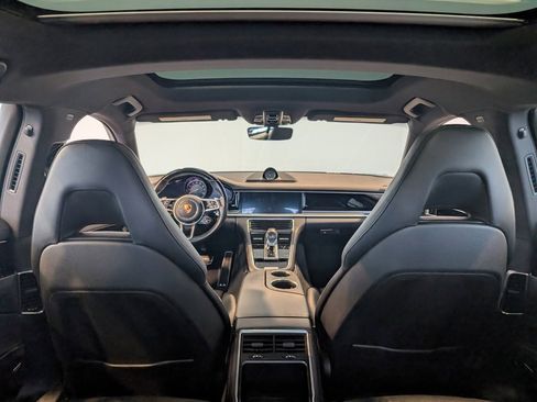 Used 2018 Porsche Panamera 4S image 29
