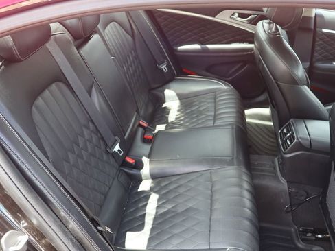 Used 2019 Genesis G70 2.0T Advanced w/ Dynamic Package RWD image 12